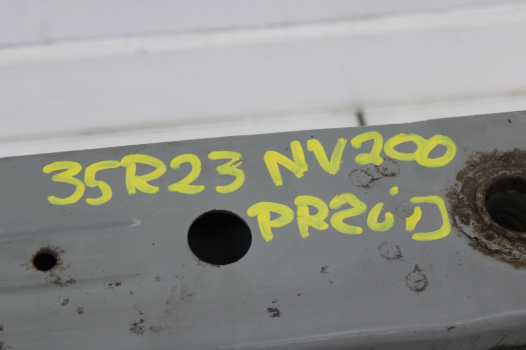 Nissan nv200 09r- балка бампера перед передняя с Разборки