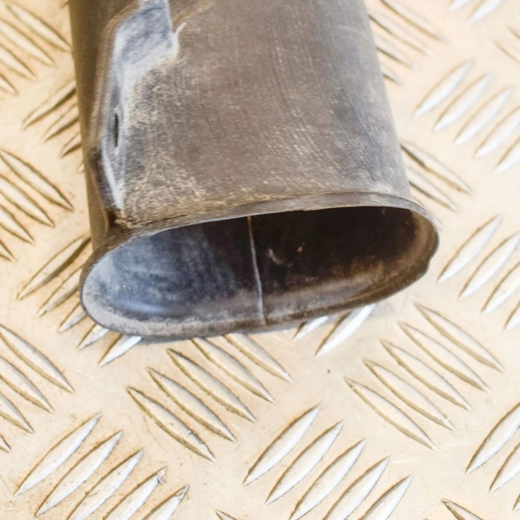 фото №5, Toyota hilux an120, an130 2016 часть трубы впуска воздуха