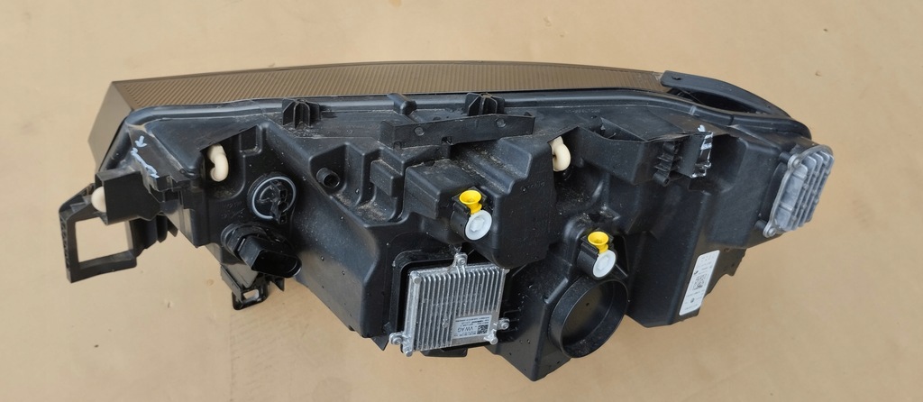 фото №10, Лампа комплектна правий перед volkswagen id.4 vw id4 11b941006b