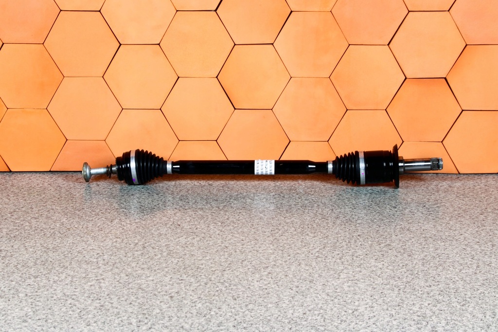 фото №1, Mini f60 jcw приводной вал правый левый задняя 8679838