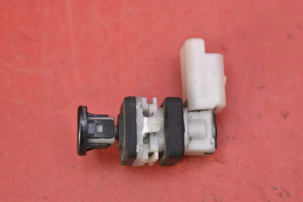 фото №1, Ручка кнопка крышки задняя peugeot 508 1 i sedan 10-14