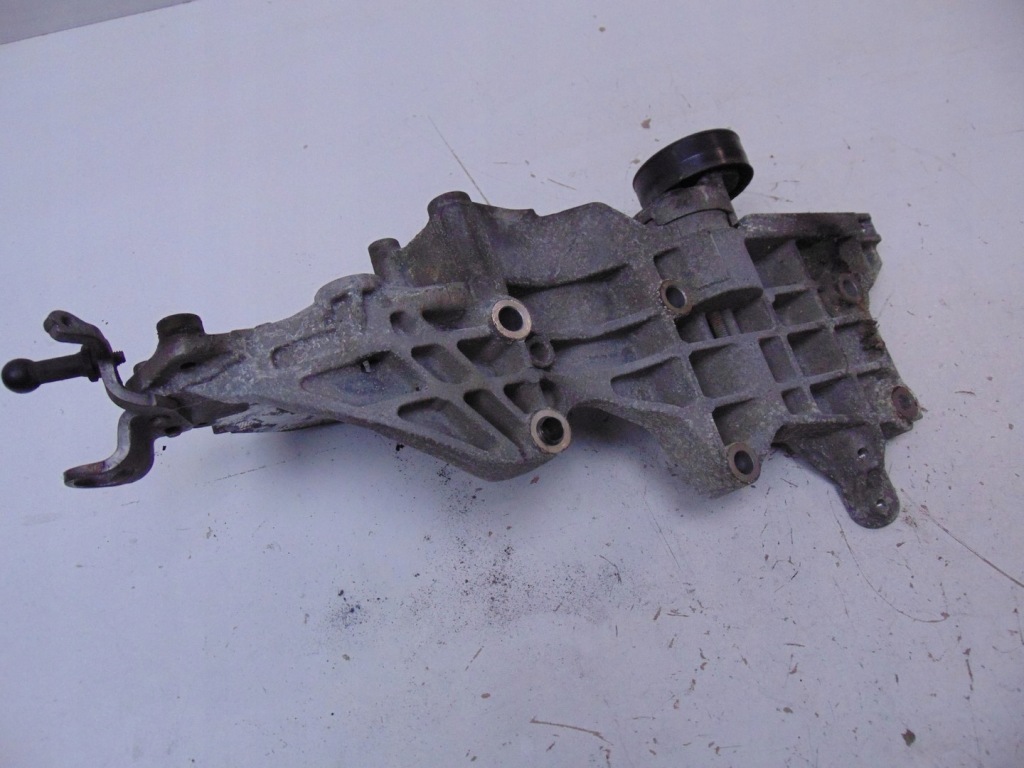 фото №7, Кронштейн основа генератора vw passat b7 2.0 tdi cff 03l903143q