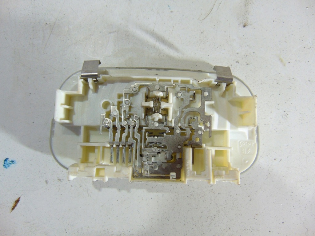 фото №2, Лампа освещение салона partner berlingo ii