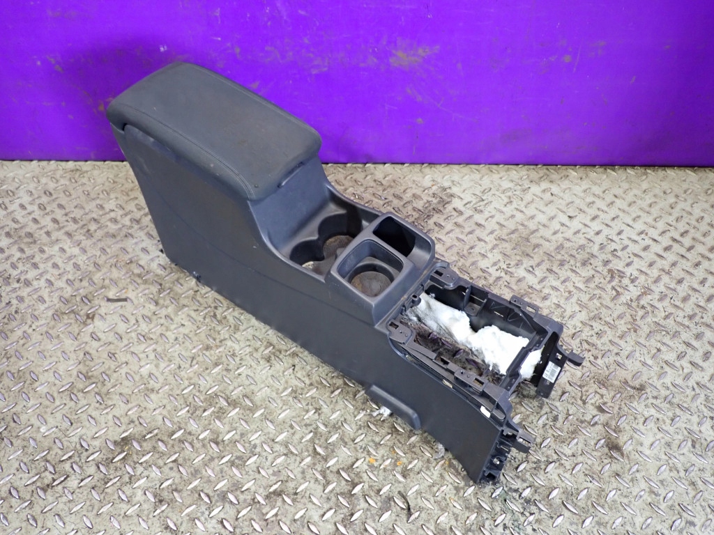 фото №1, Renault koleos i 08-11 подлокотник туннель śrokowy