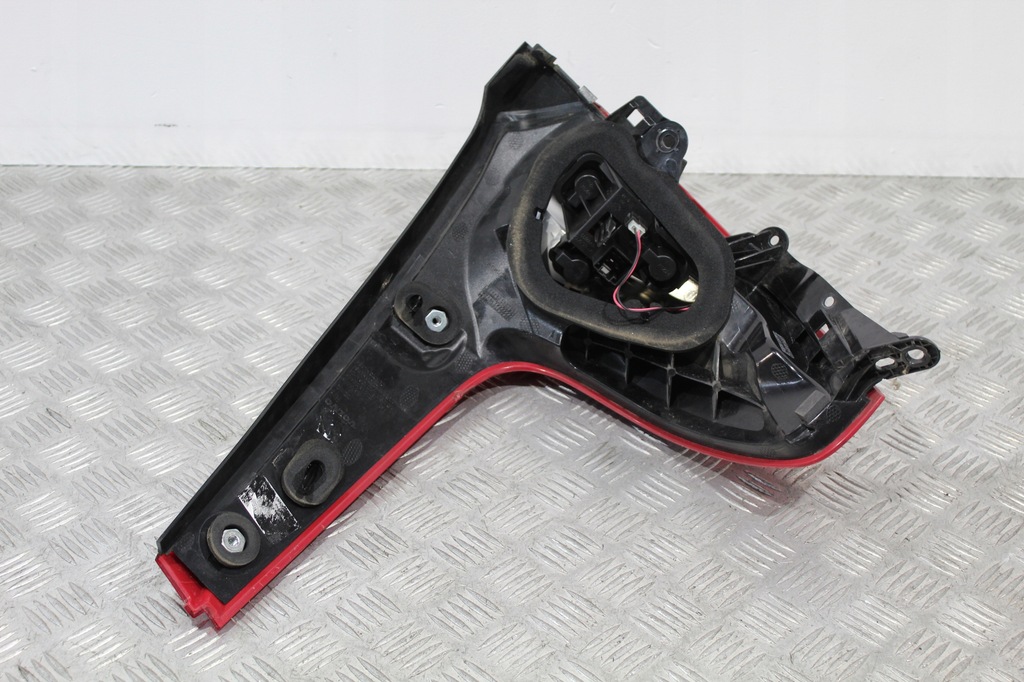 фото №3, Лампа правый задняя volvo v40 crosscountry