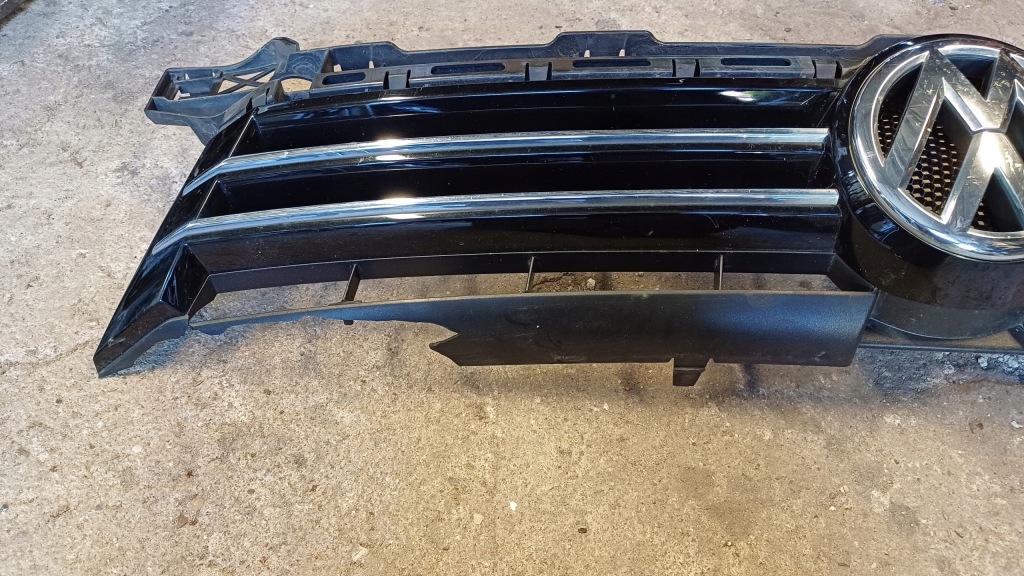 Vw touran i lift 10-15 решітка радіатора решітка радіатора 1t0853651bq Недорого