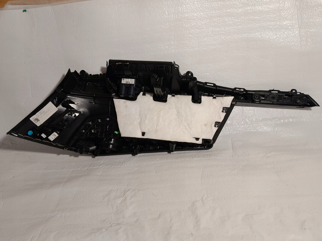 фото №7, Bmw x7 g07 обшивка багажника 3 rzedu сидений подлокотник переключатели