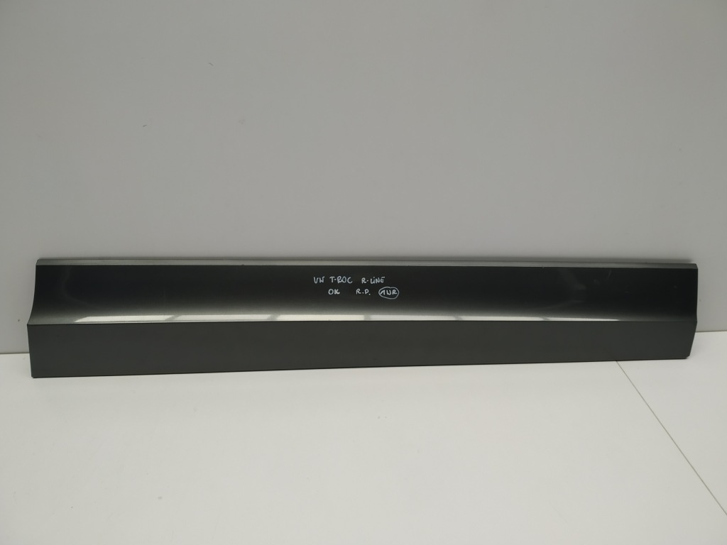 фото №1, Vw t-roc r-line молдинг накладка двері перед права оригінал om 2ga853960