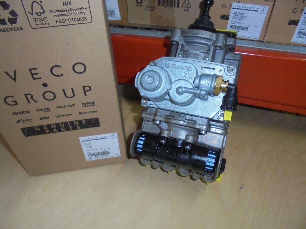 фото №1, Главный клапан тормозной iveco stralis 5802300878