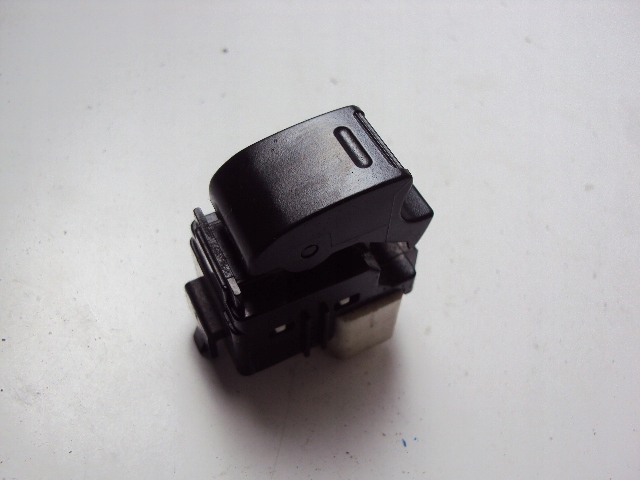 фото №1, Панель кнопка стекло правый перед toyota rav-4 00-