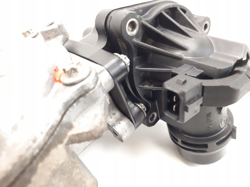 2004 bmw 3 e46 насос воды 7515776 Доставка