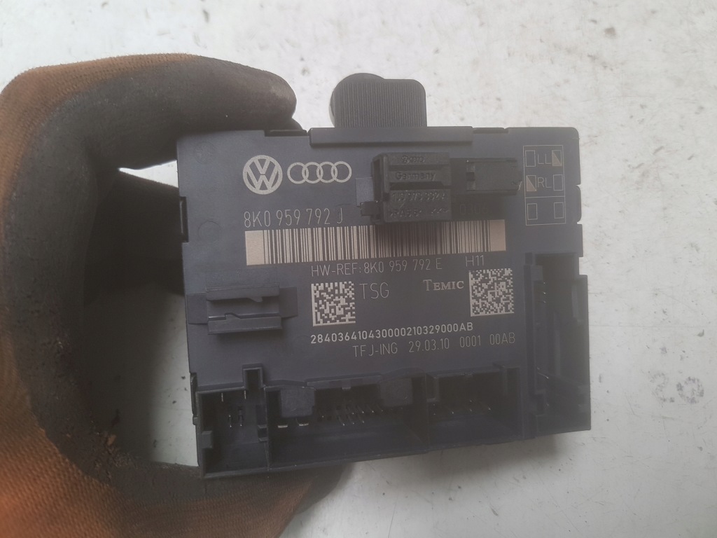 фото №1, Audi a4 b8 08r- модуль двері перед 8k0959792j