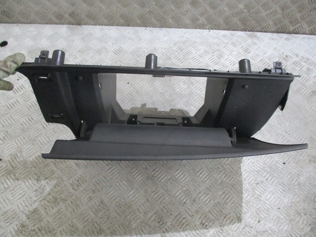 фото №6, Бардачок пасажира volvo v50 04-06 1.65tdci