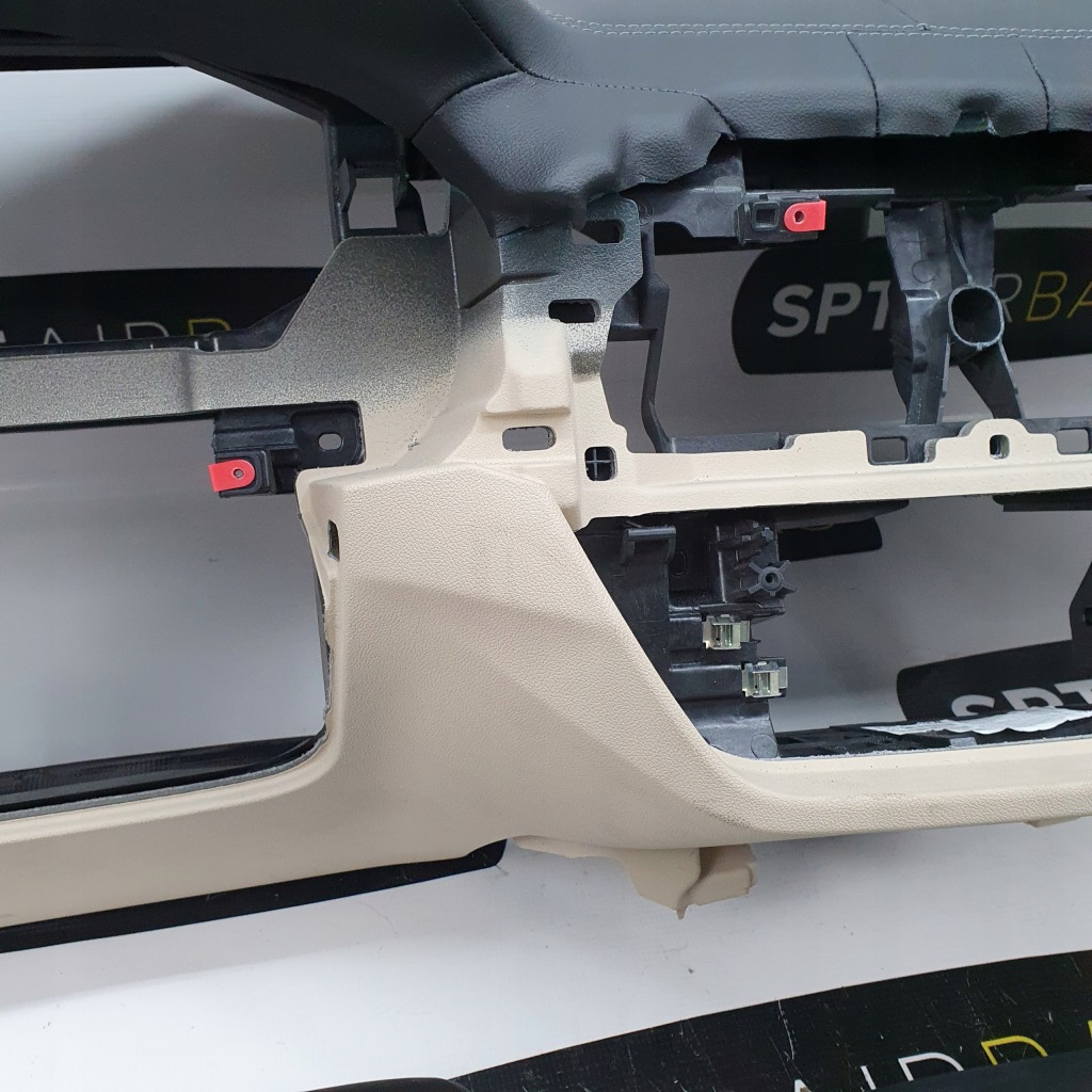 фото №8, X3 g01 x4 g02 панель приладів консоль подушки безпеки ремені подушка безпеки