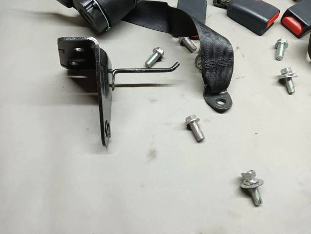 фото №4, Space star ii 5d ремені безпеки задня комплект