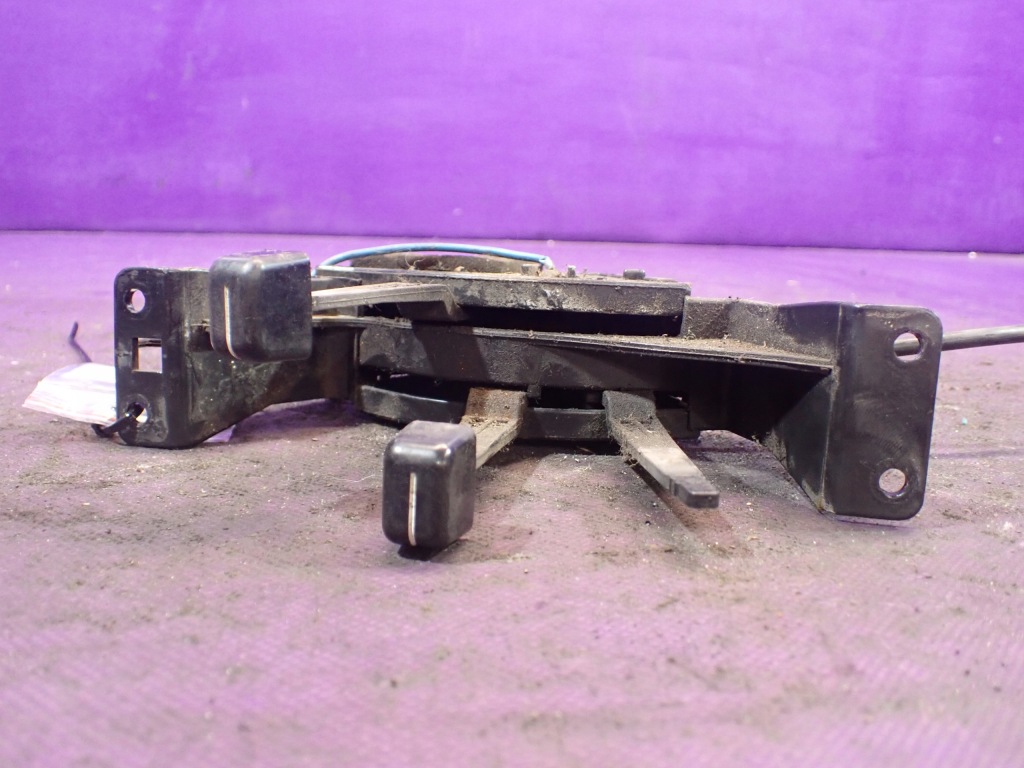 фото №1, Trooper i 83-91 панель керування вентиляція вентилятор