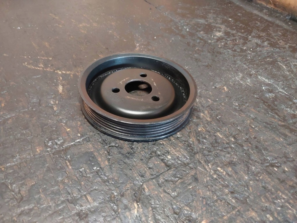 Купити Шків насоса підсилювача bmw 5 e39 525tds m51d25 256t1 2246719