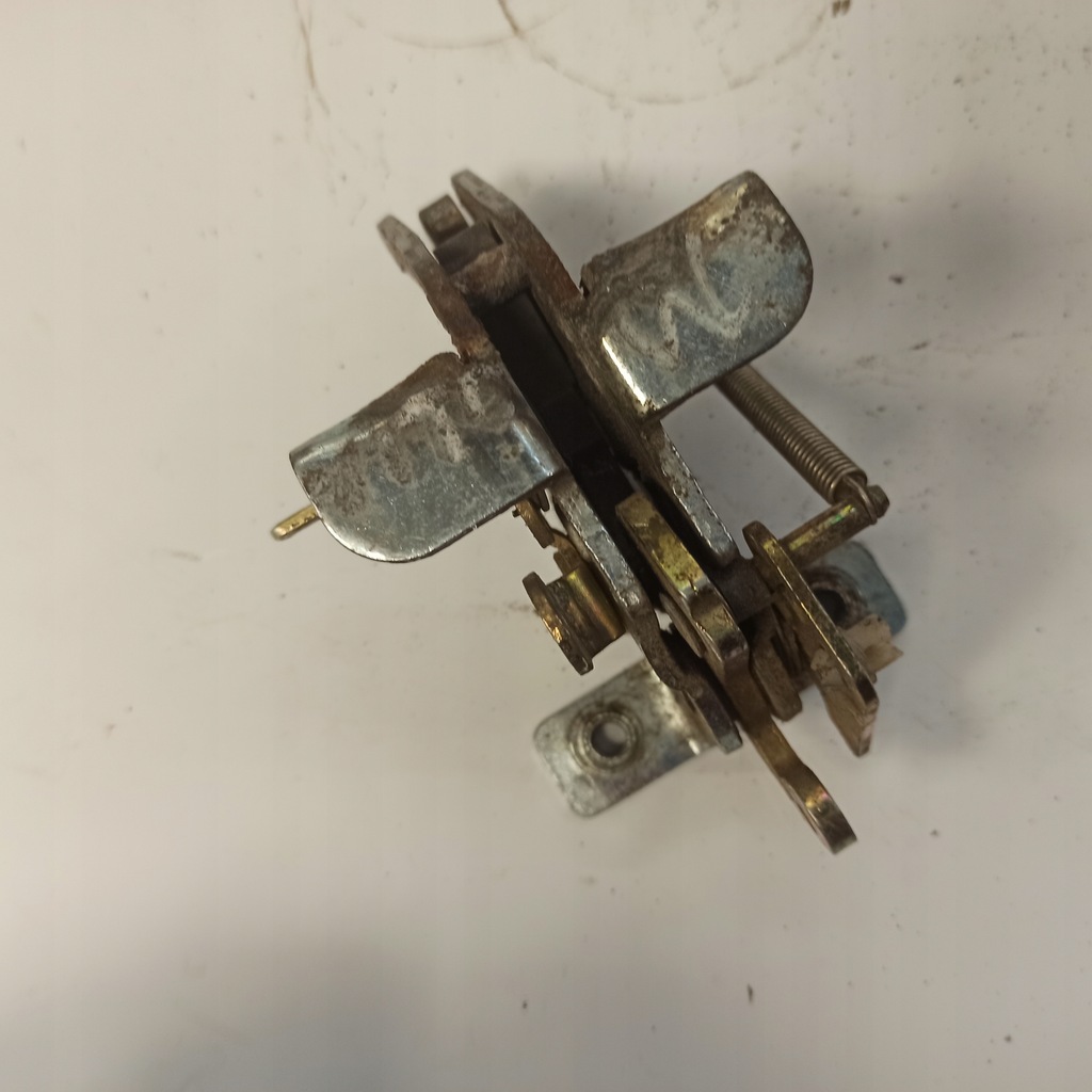 фото №14, Mercedes w638 vito замок крышки задняя a6387430335