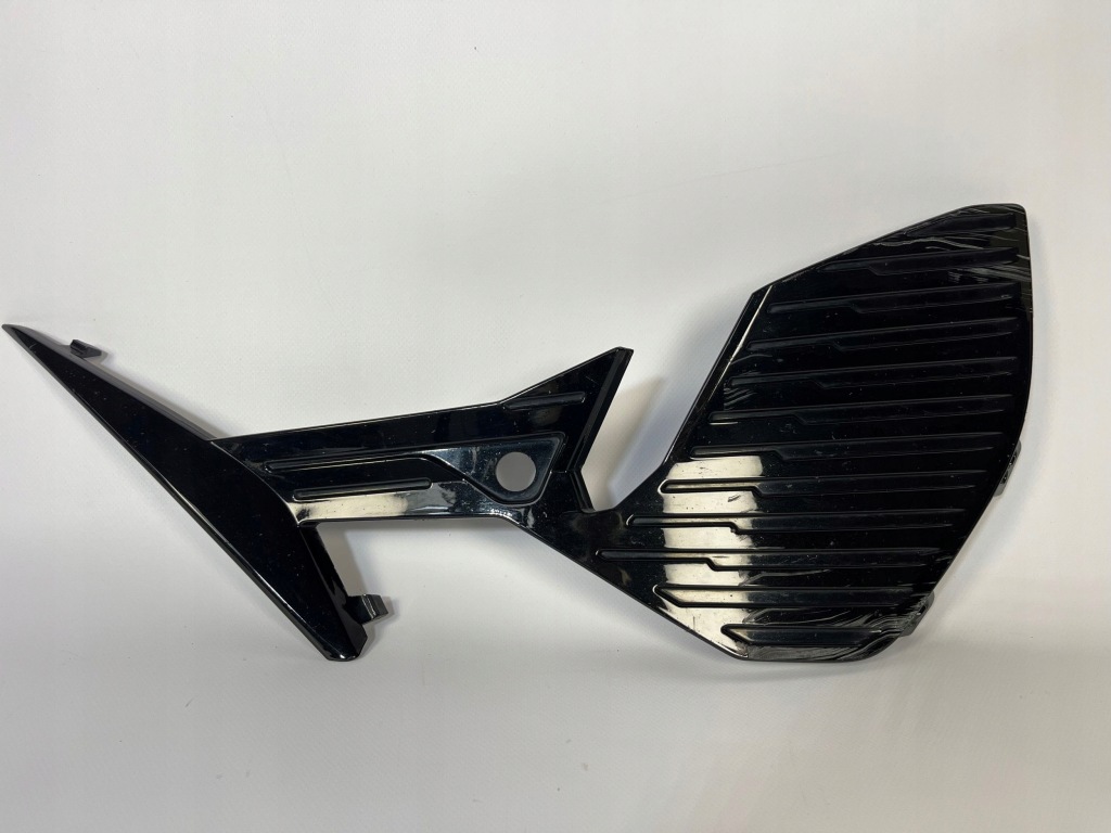 фото №1, Решітка бампера лівий перед peugeot 308 iii 21- eu