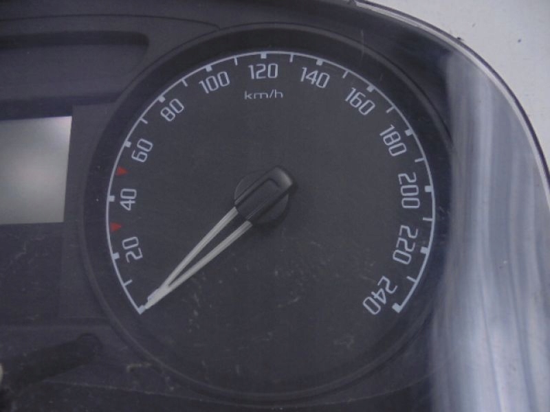 фото №8, Roomster praktik лічильник прилади 1.4tdi 5j0920800c