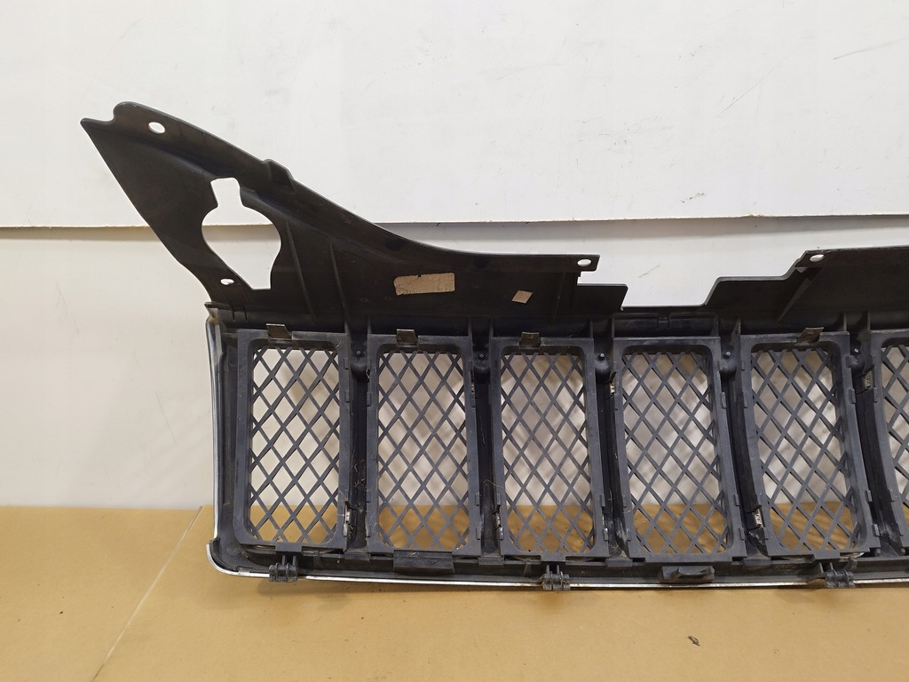 фото №8, Решётка радиатора решётка радиатора бампера jeep grand cherokee iii wk1 lata 2005-2007 55157414aa