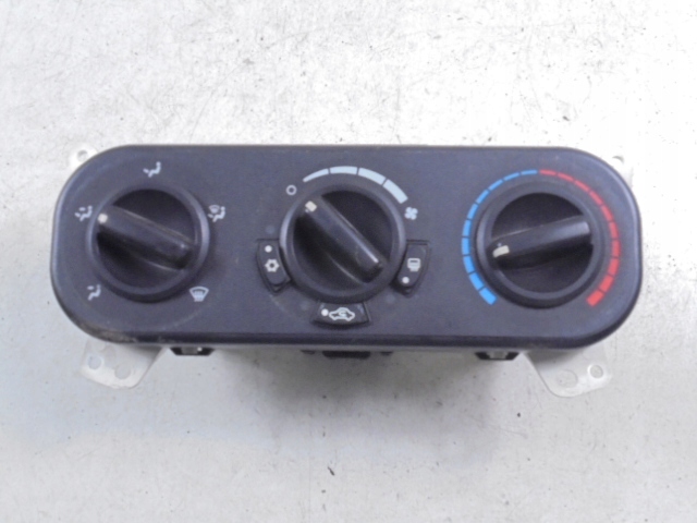 Купить Dodge caliber 06-09 панель отопителя p05058307ae