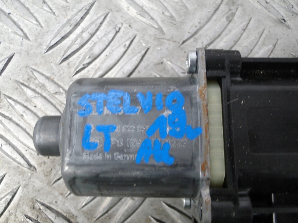 фото №11, Alfa romeo stelvio q4 моторчик стекло