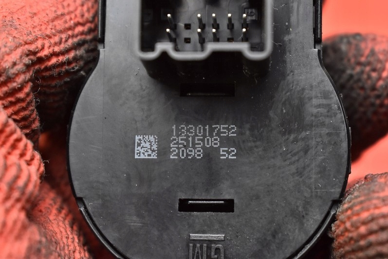 фото №10, Выключатель переключатель света 13301752 chevrolet orlando 10-15