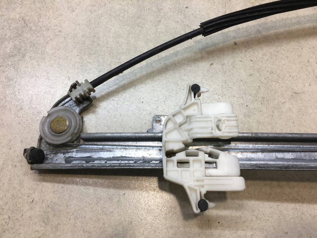 фото №9, Подъемник стекло правый перед c8 1485311080