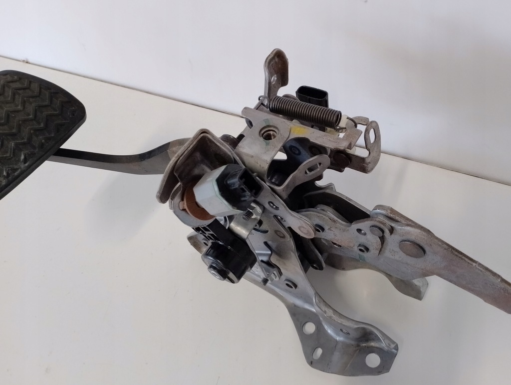 фото №3, Lexus nx ii 350h педаль тормоза сцепления