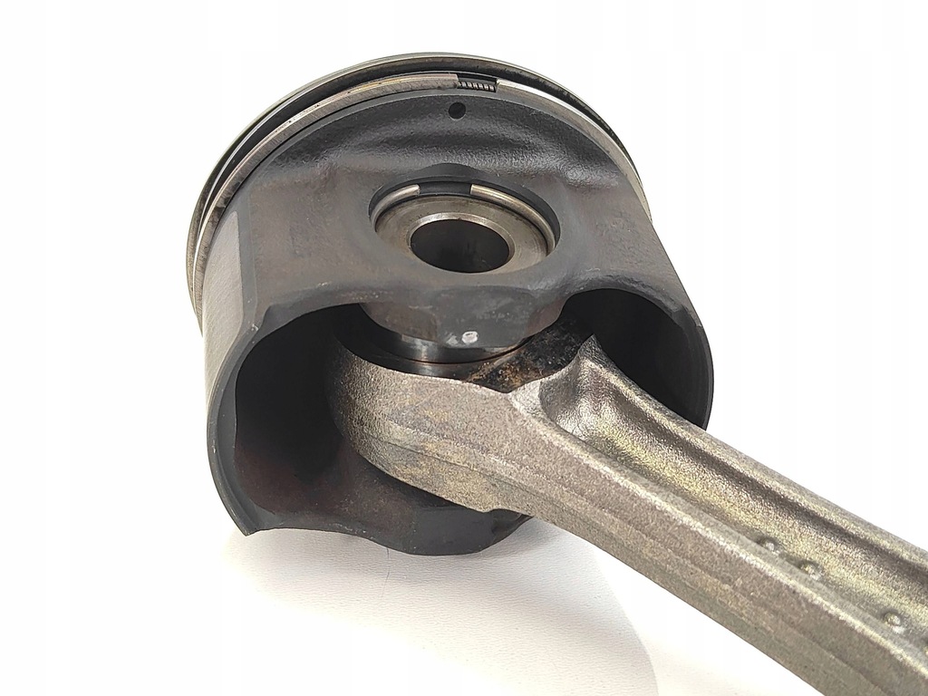 фото №8, Поршень з шатун b47d20b b47 2.0d bmw x3 g45 g60 u06 u11 8474104 7822893