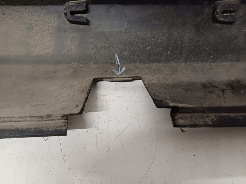 фото №8, Citroen c3 iii 16- накладка молдинг поріг права 9813817380