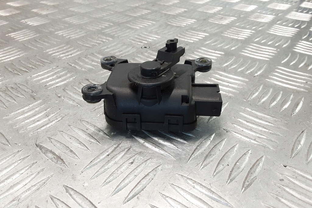 фото №3, Клапаны управляющий отопители mini cooper r50, r53 0132801166 1.6l