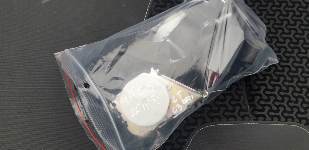 фото №4, Сидіння заднє сидіння ремені citroen c3 ii 2010-