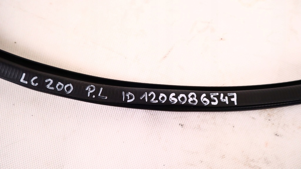 фото №4, Toyota land cruiser 200 прокладка двері ліва перед