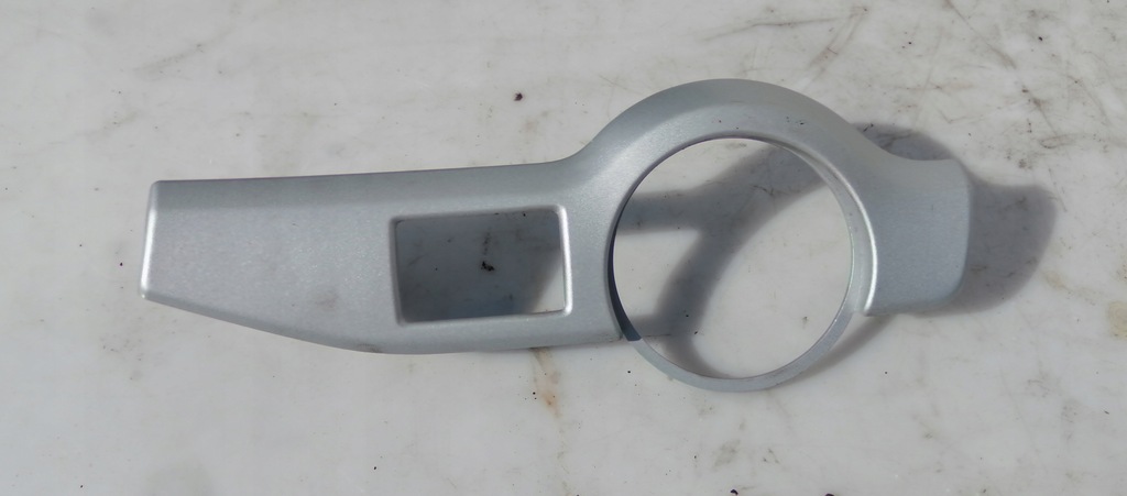 фото №1, Молдинг консоли skoda octavia ii 1z1858417