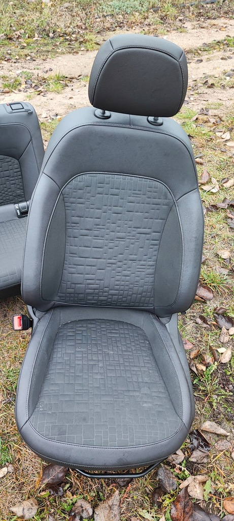 фото №6, Opel corsa e 5d сиденья обивка заднее сиденье комплект полукожа с подогревом