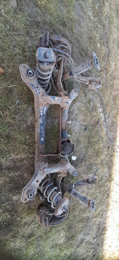 Купити Вісь  балка підвіска задні задні підрамник volvo s80 2