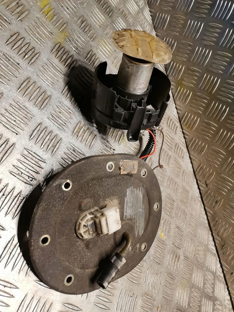 фото №1, Bmw оригинальный номер 1 182 109 насос топлива