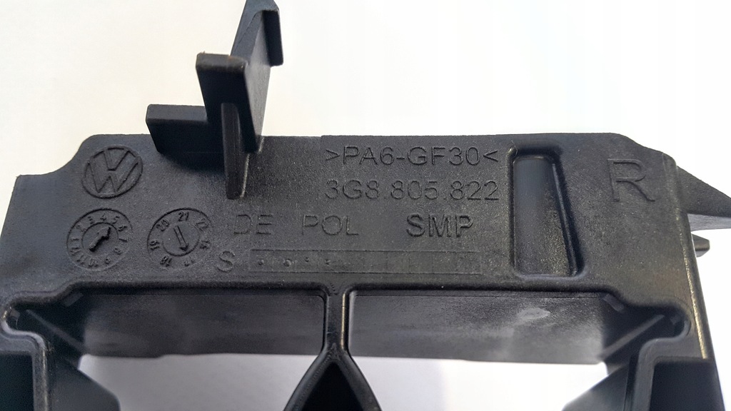 фото №12, Правый кронштейн направляющая кронштейн поперечина передний vw arteon 3g8805822