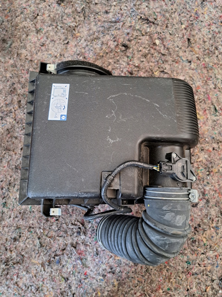 фото №1, Toyota hilux корпус фільтра повітря 17700-0l380