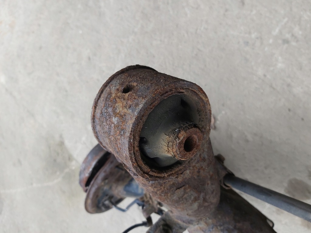 фото №6, Toyota yaris ii iii балка подвеска задняя тормозные барабаны