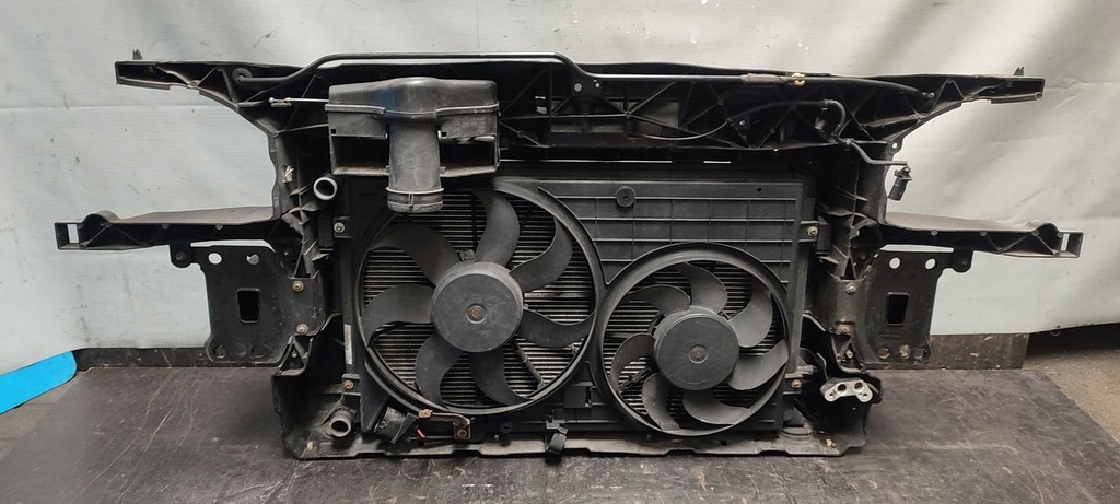 фото №13, Pas передний усилитель передний seat toledo iii 2,0 fsi