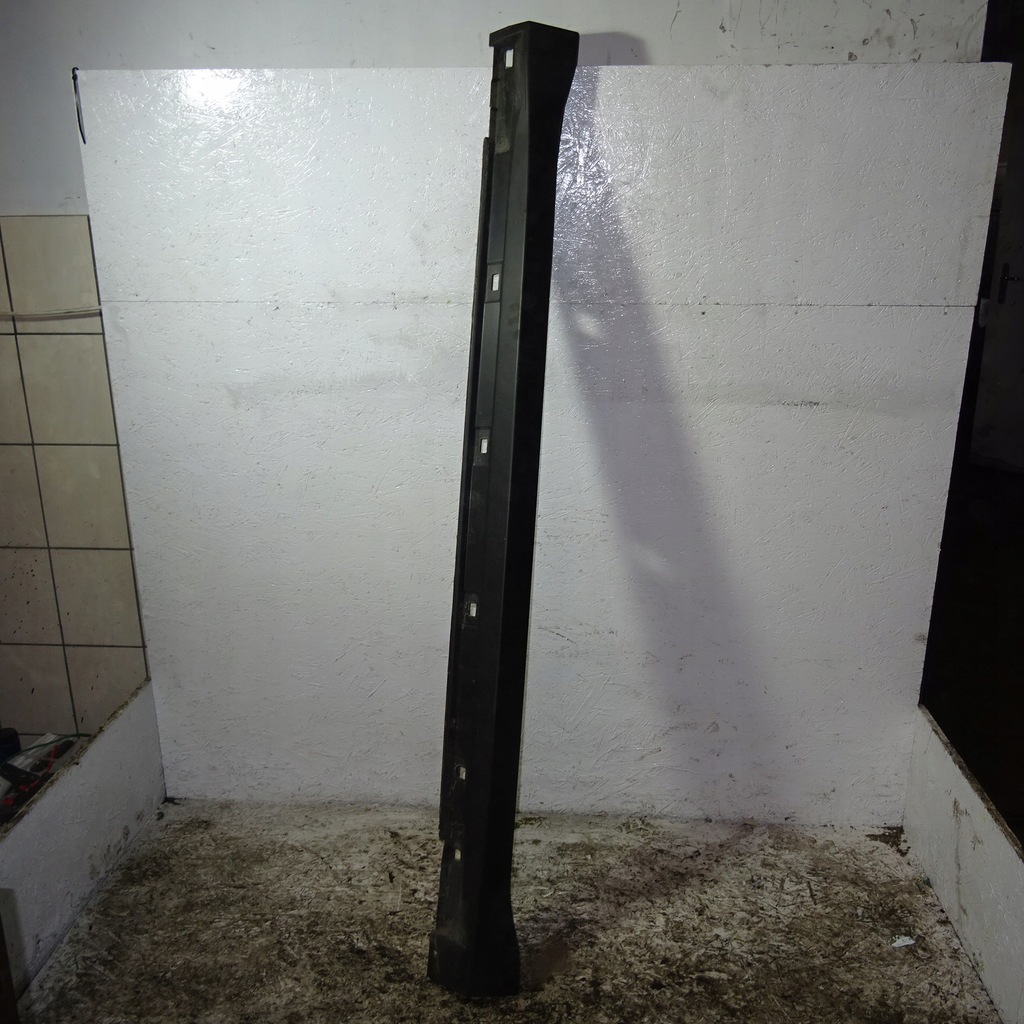 фото №1, Subaru forester iii молдинг порог правая