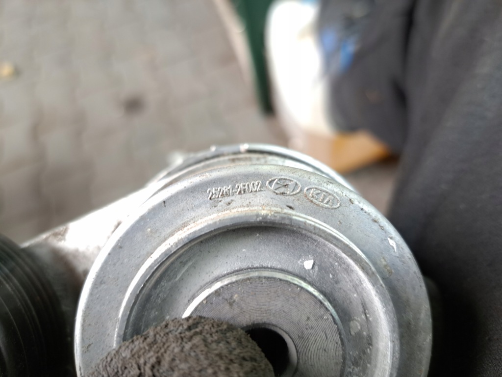 фото №3, Hyundai santa fe iv ролик натяжитель ремень клиновой 2.2 crdi 25281-2f002