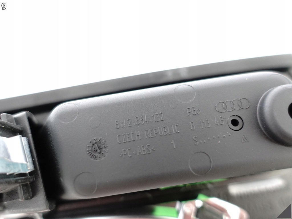 фото №10, Audi a5 s5 f5 8w6 a4 s4 8w0 b9 15- молдинг dekor консоли центральной le2 uk