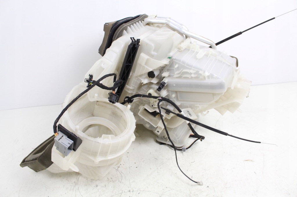 фото №1, Обігрівач opel adam 2013r.