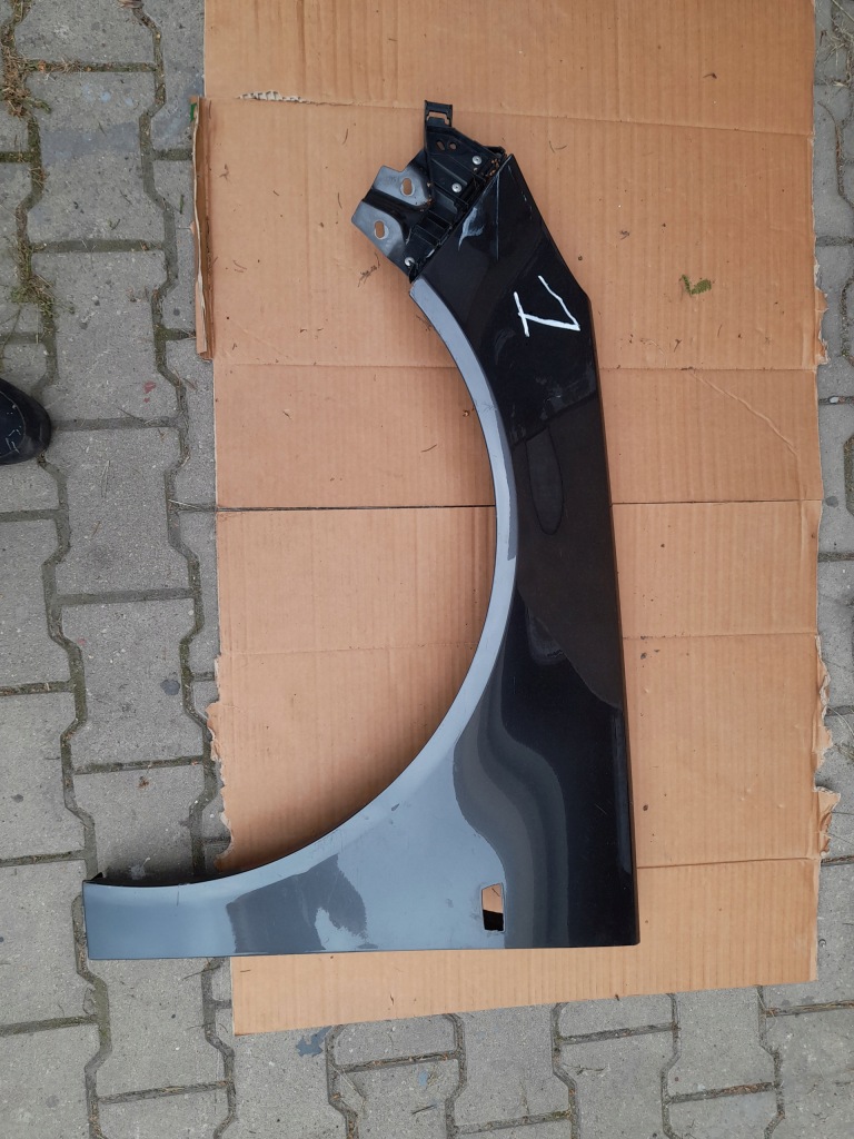 Купити Крило ліве передній opel insignia a 08-13