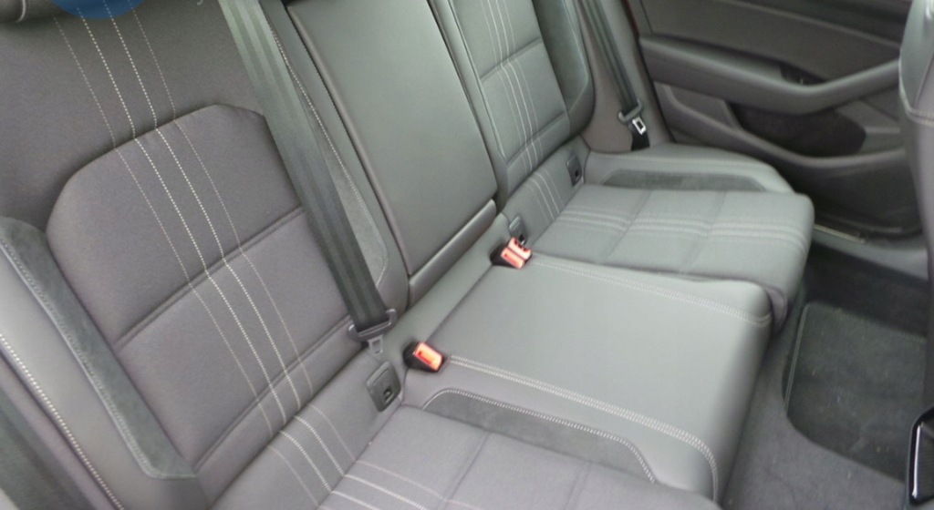 фото №13, Vw passat b8 kombi обшивка обшивки дверь alltrack дверные обивка кожа ko