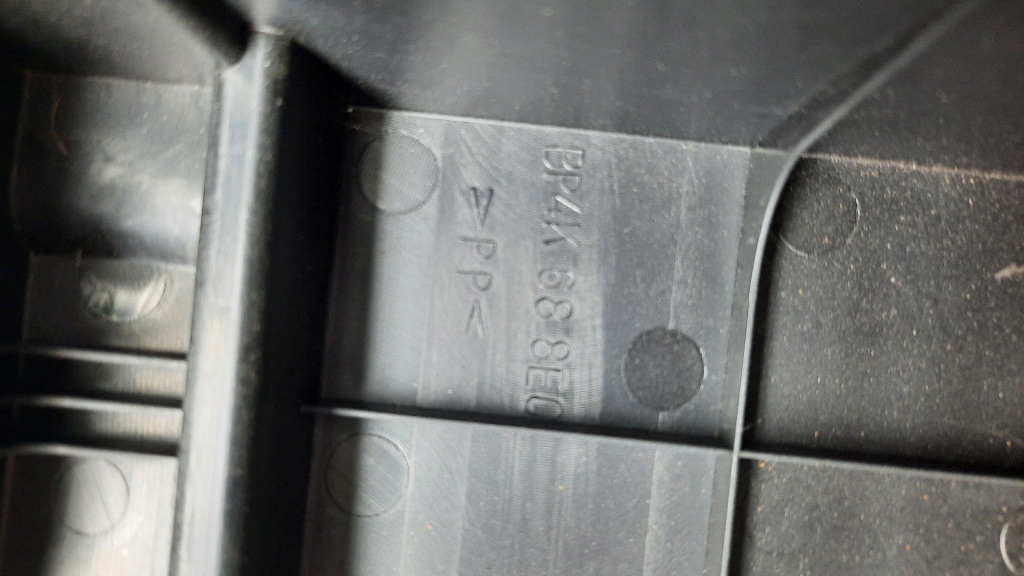 фото №14, Обшивка вкладиш багажника mazda 3 i 03-09r hb 5 двері